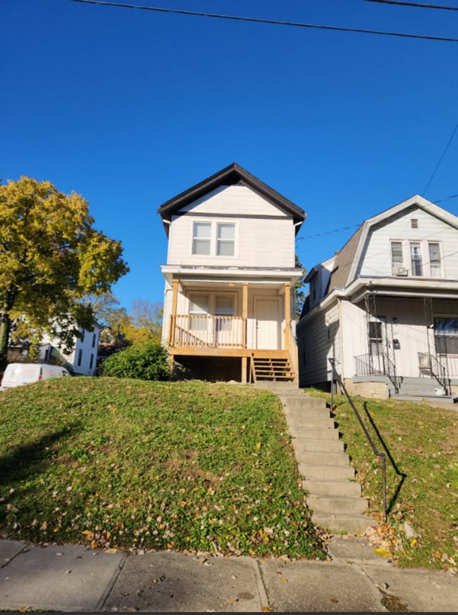 Building Photo - 1261 Beech Ave