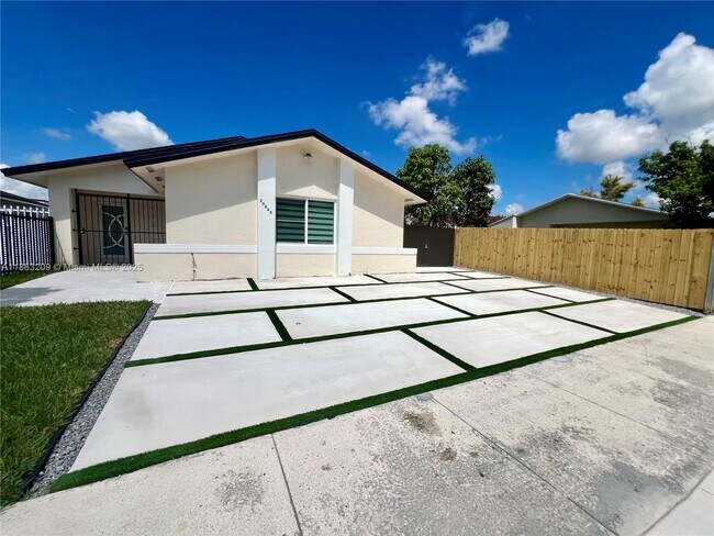 Foto del edificio - 20848 SW 118th Ave