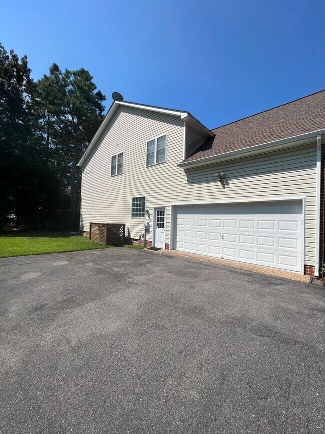 Foto del edificio - 11837 Club Ridge Dr