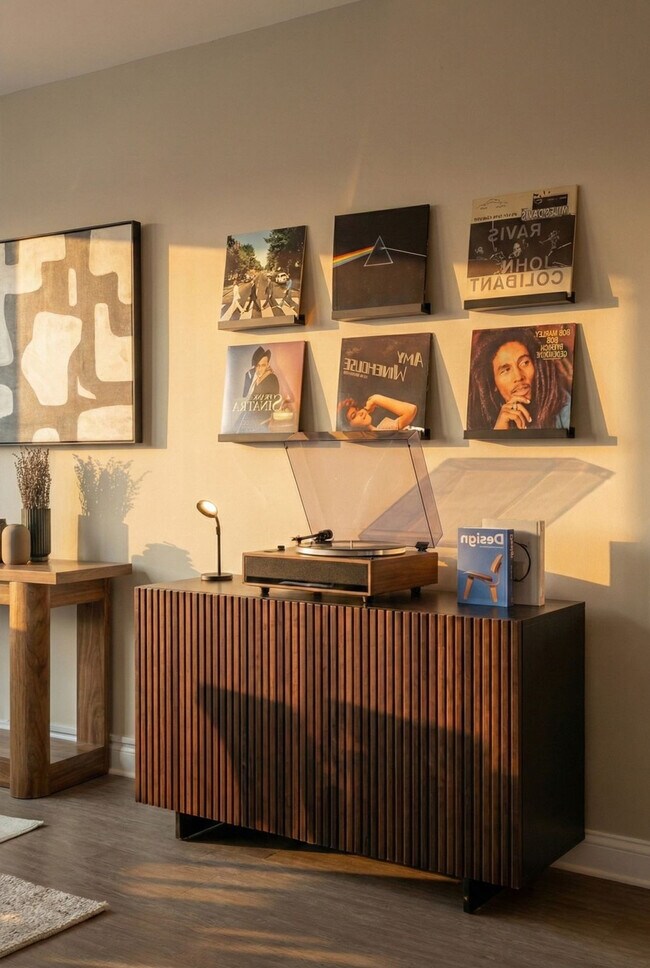 Building Photo - 1500 Arlington Blvd