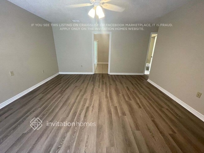 Building Photo - 3143 Bonnybrook Dr N