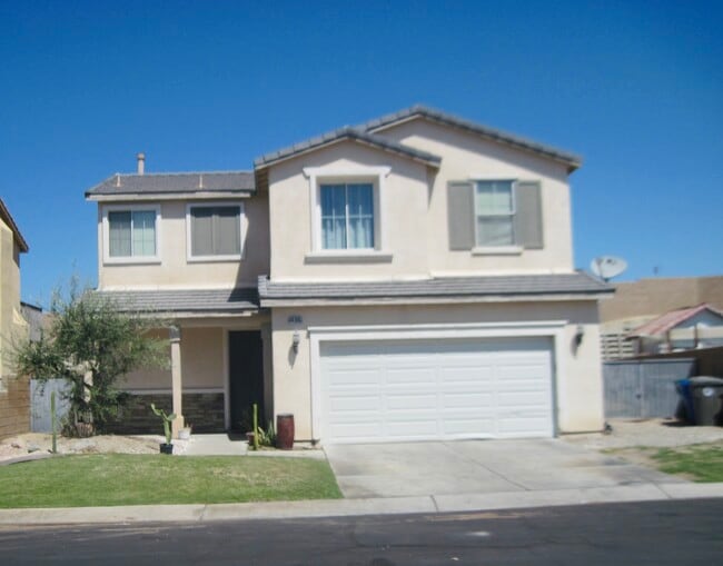 Building Photo - 44015 Calle Luna