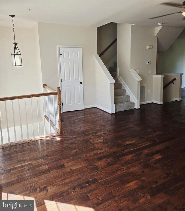 Foto del edificio - 48390 Sunburst Dr