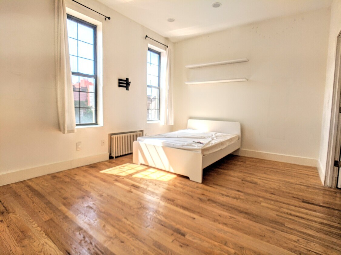 Foto principal - 173 Classon Ave