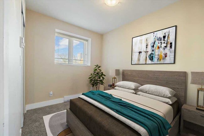 Photo du bâtiment - 375-375 Stradbrook Ave