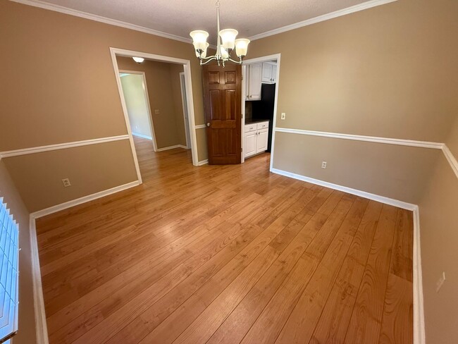 Foto del edificio - 4 Bedroom Brick Home in Alice Drive Area!