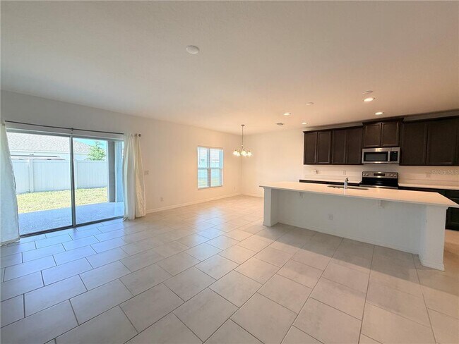 Foto del edificio - 4629 Bernard Blvd