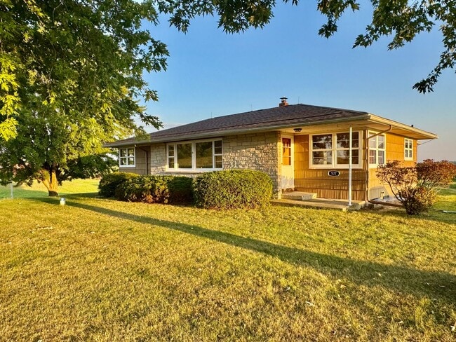 Building Photo - 3 bedroom Home, Buchanan, Country Setting