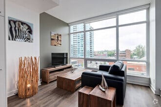 Building Photo - 202-214 14 Ave SW