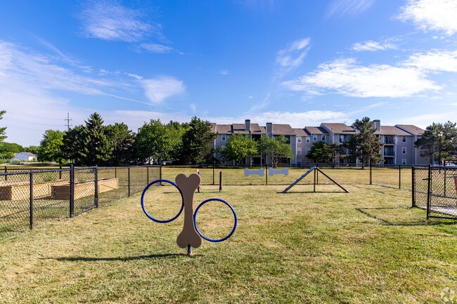 Building Photo - Sawmill Ridge