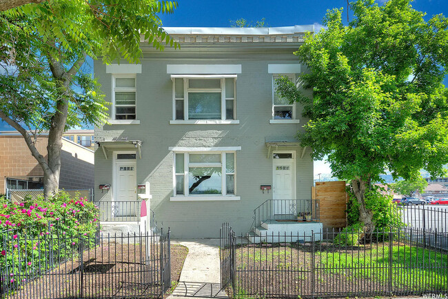 Building Photo - 217 E 600 S