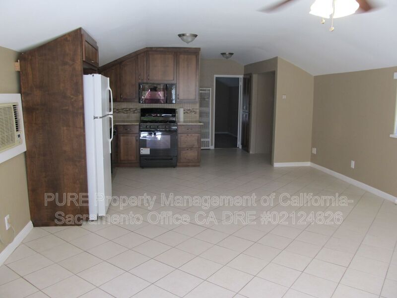 Foto principal - 8946 Auburn Folsom Rd