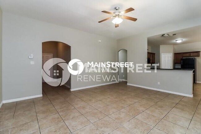 Building Photo - 4 Bedroom Pet-Friendly Home in Crowley, TX with Main Street Renewal