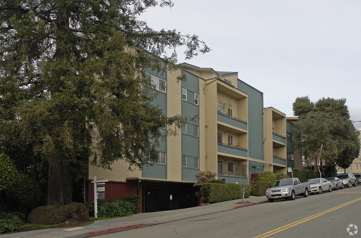 5290 Broadway Ter, Oakland, CA 94618 Apartments in Oakland, CA