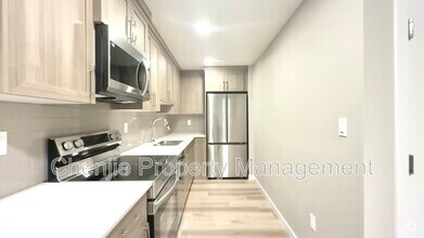 Building Photo - 486 Edgemont Dr