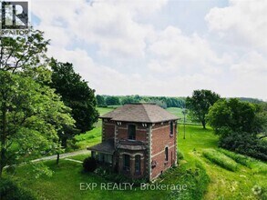 Building Photo - 9679 Hunsden Sideroad