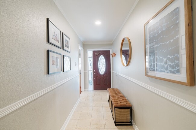 Building Photo - 14127 Woodthorpe Ln