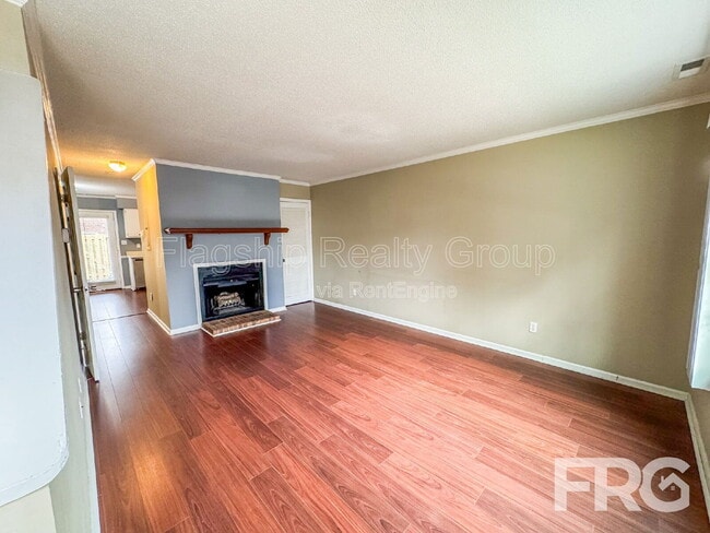 Photo - 102 David Dr Townhome
