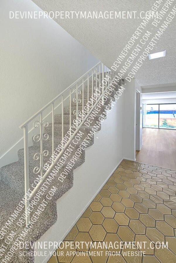 Foto del edificio - 717 W Bagnall St