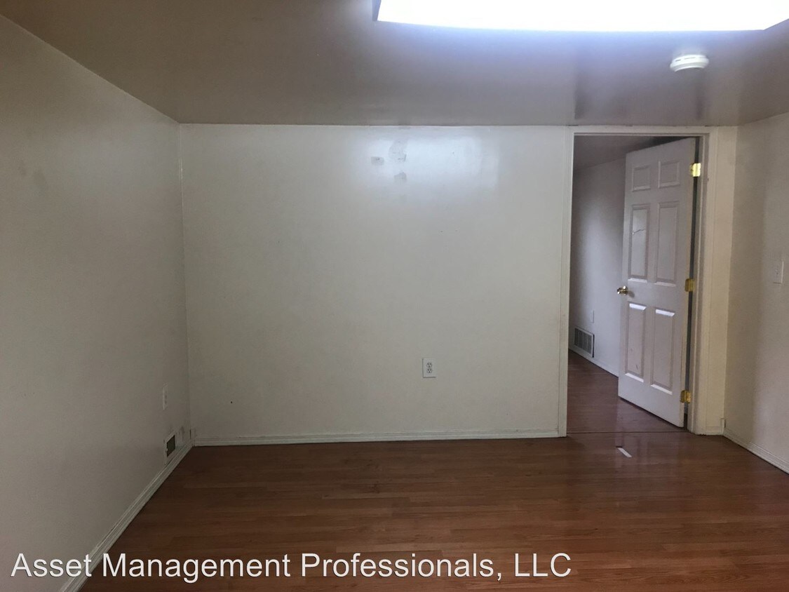 Building Photo - 1 br, 1 bath House - 209 S 28th  G