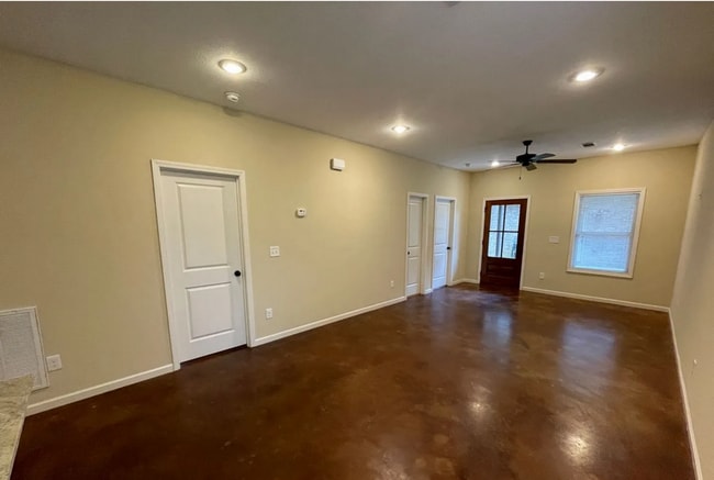Foto del edificio - 2 bedroom/2 bath