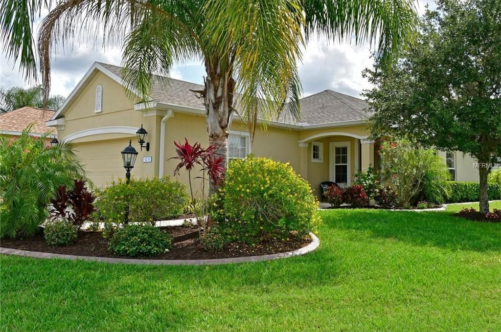 Corner lot Neal built home - 5235 Aqua Breeze Dr