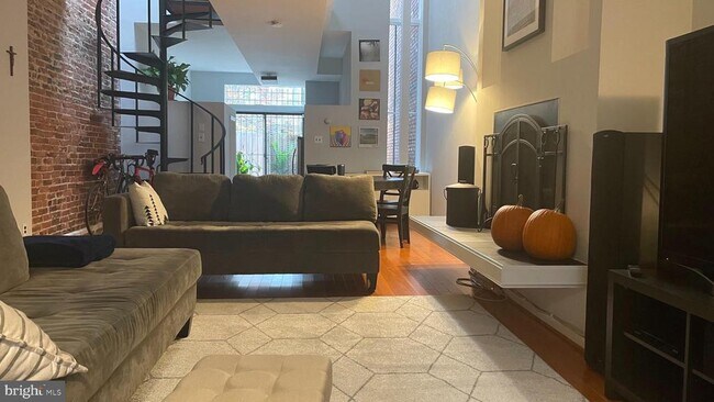 Foto del edificio - 1231 Linden Pl NE