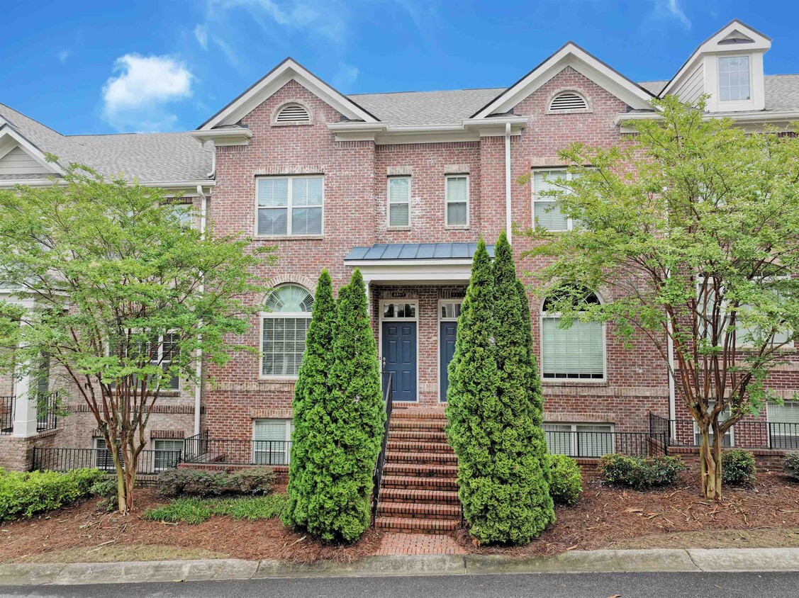 4862 Carre Way, Alpharetta, GA 30022 Townhome Rentals in Alpharetta