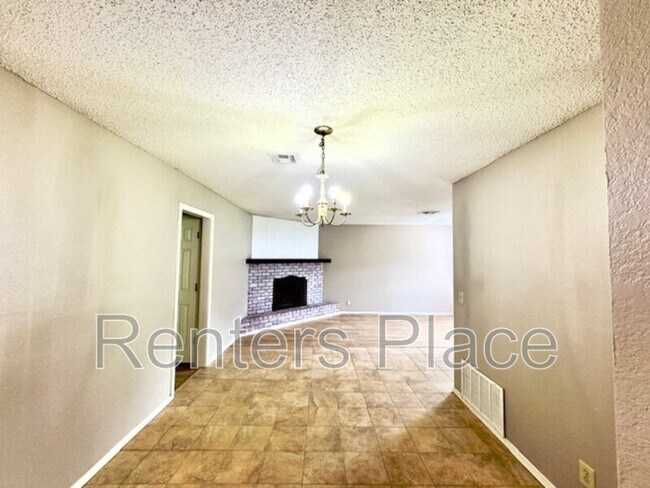 Foto del edificio - 4809 S Gum Ave