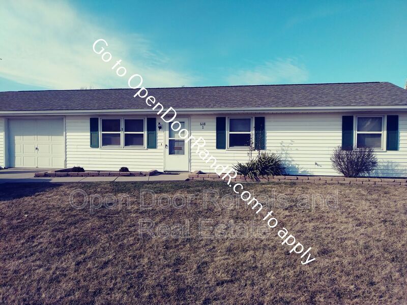 608 W Dennis St Unit Apt 1, Garrett, IN 46738 Condo for Rent in