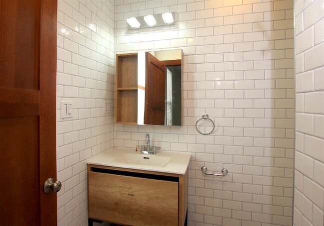Foto del edificio - 2835 23rd St