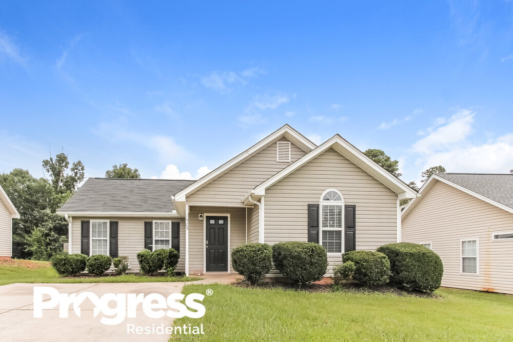 1929 Slater Ridge Dr, Charlotte, NC 28216 House Rental in Charlotte