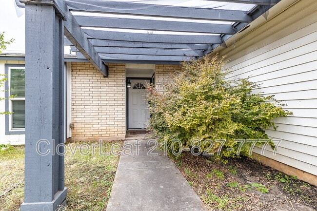 Foto del edificio - 7627 Pipers Swan St