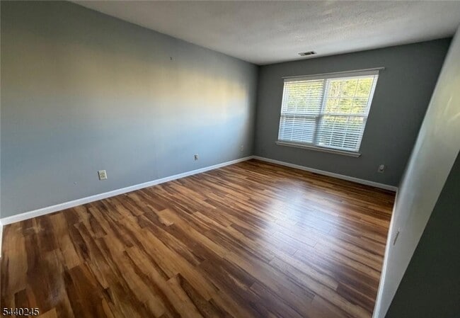 Building Photo - 601 Sunshine Ct