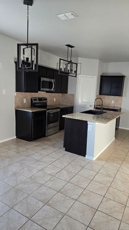 Foto del edificio - 316 Fairgrounds Ln