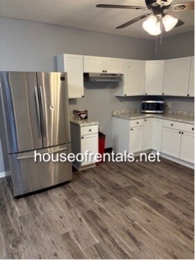 Foto del edificio - 902 Farris St