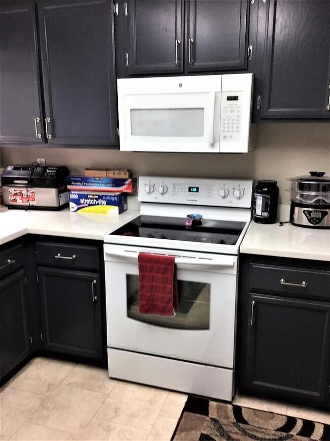 Foto del edificio - 1 Bedroom 1 Bathroom Condo in Park-Like Community in San Jose