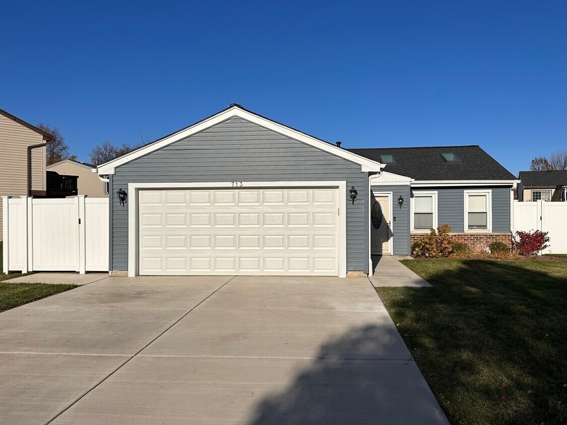 Foto principal - 713 Berwick Pl