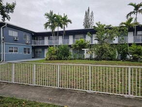 Building Photo - 16851 NE 21st Ave