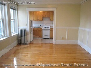 Building Photo - 5 Craigie Cir