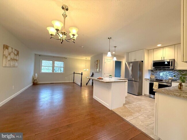 Foto del edificio - 4959 Linsey Ct