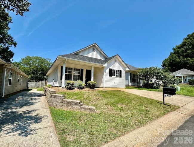 Building Photo - 332 Cassidy Ln