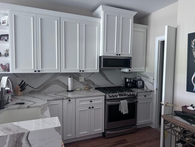 Cocina - 12981 Farm Hill Dr