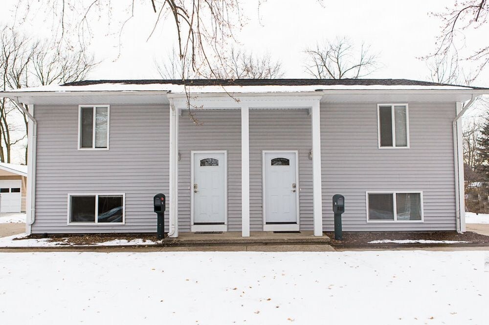 3 Bedroom 1.5 Bathroom Duplex - Midland - 3 Bedroom  1.5 Bathroom Duplex - Midland