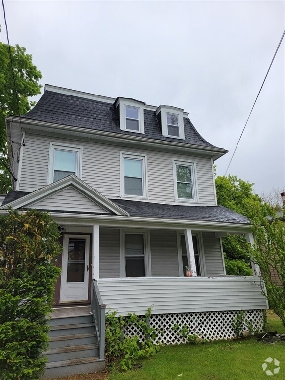 Building Photo - 33 Austin St