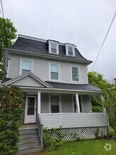 Building Photo - 33 Austin St