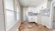 Primary Photo - 2704 Hood Ave