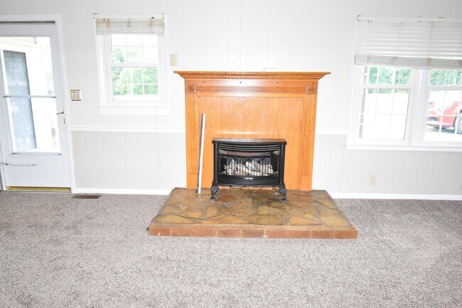Foto del edificio - 2 Bedroom Home For Rent in The County!