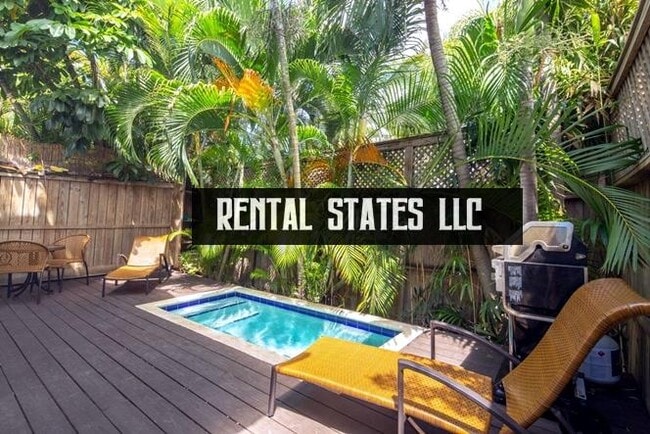 Building Photo - 2 bedroom in Key West FL 33040