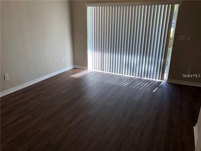 Foto del edificio - 9469 Flowering Cottonwood Rd